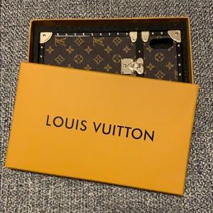 MONOGRAM STYLE IPHONE CASE